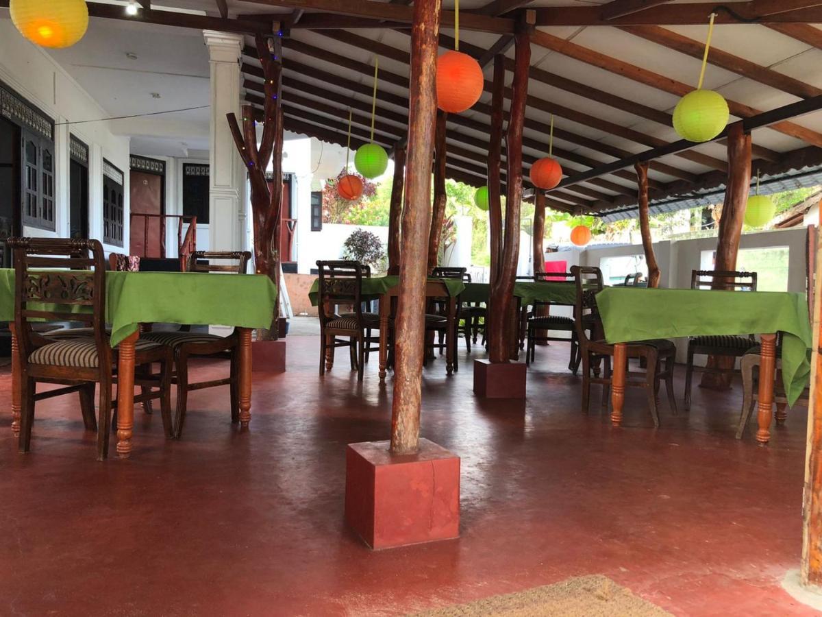 Rock Paradise Beach Hotel & Restaurent Tangalle Exterior photo